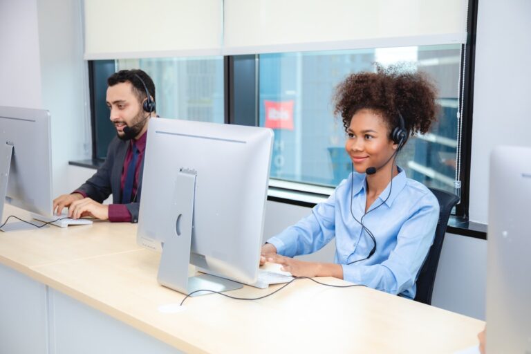 How to Get a Customer Service Job? Your Step-by-Step Guide for 2025